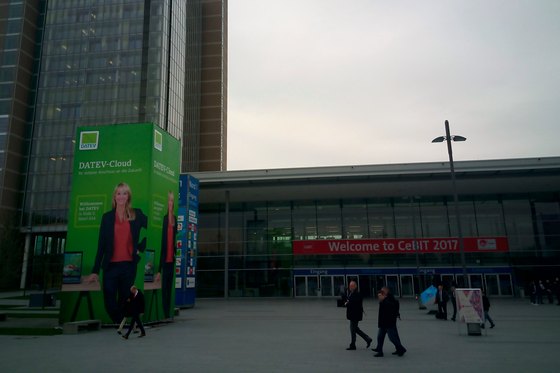 Der Eingang zur CeBIT 2017 in Hannover